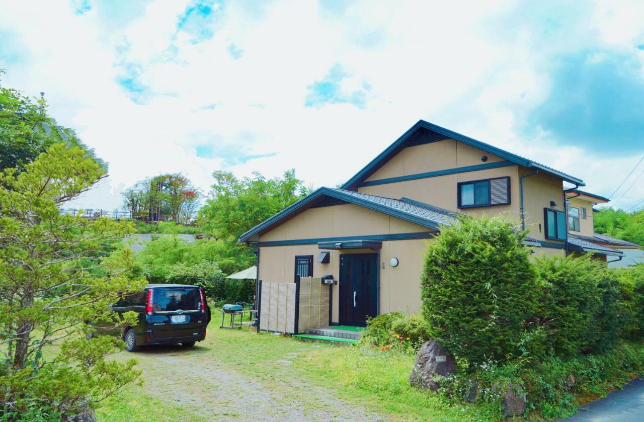 富士の樱house 宝栄 Villa Fujikawaguchiko Exterior photo